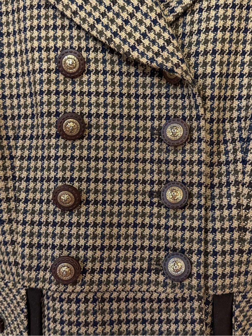 American Vintage Navy and Beige Houndstooth Coat with Dark Collar